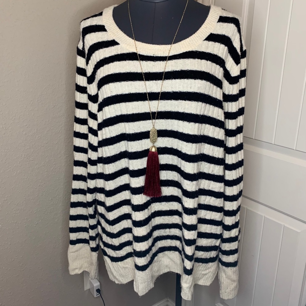 Old Navy Black & White Striped Sweatshirt